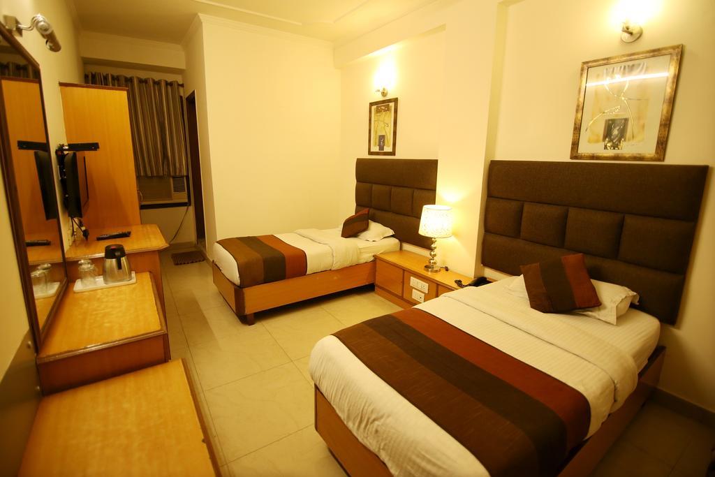 Hotel Parkway Deluxe New Delhi Ngoại thất bức ảnh
