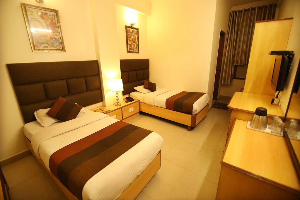 Hotel Parkway Deluxe New Delhi Ngoại thất bức ảnh