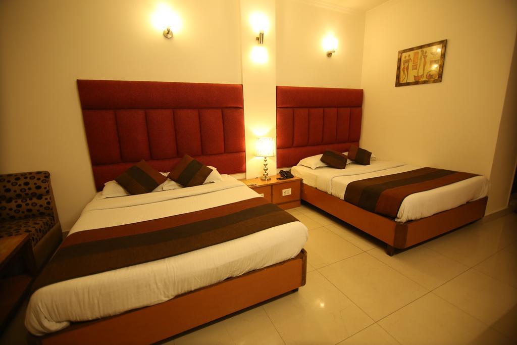 Hotel Parkway Deluxe New Delhi Ngoại thất bức ảnh