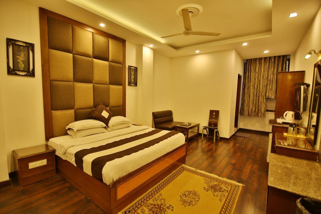 Hotel Parkway Deluxe New Delhi Ngoại thất bức ảnh