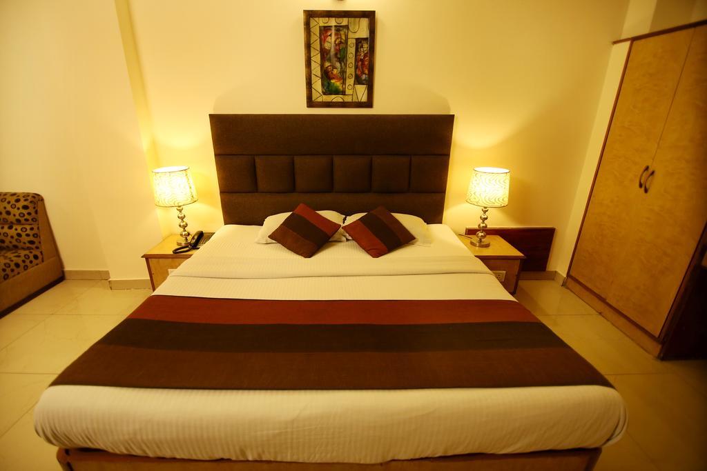 Hotel Parkway Deluxe New Delhi Ngoại thất bức ảnh