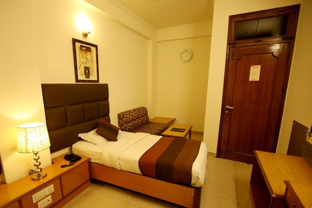 Hotel Parkway Deluxe New Delhi Ngoại thất bức ảnh