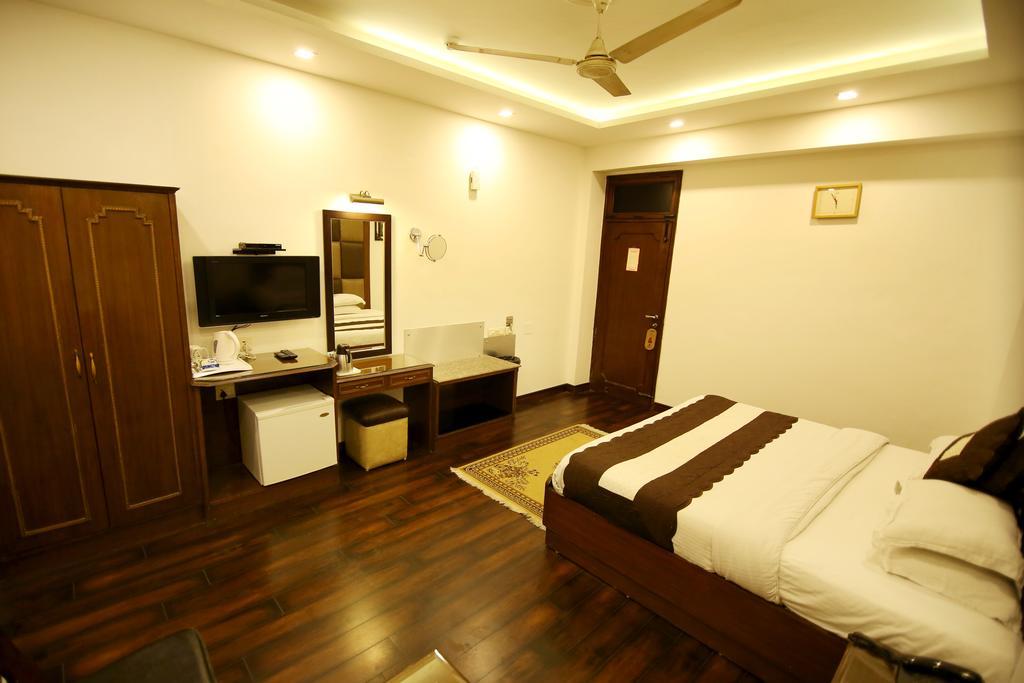 Hotel Parkway Deluxe New Delhi Ngoại thất bức ảnh